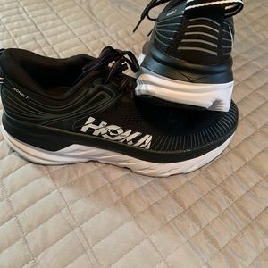 Women’s home size 8.5 only wore once in excellent condition